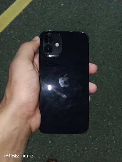 Apple iPhone 12