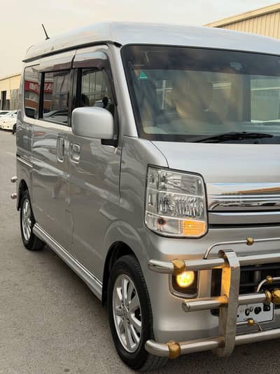 Nissan Clipper Rio NV100