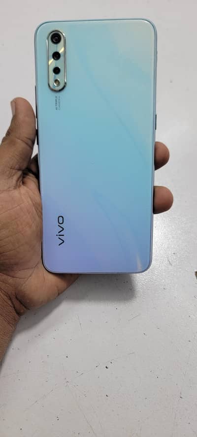 Vivo S1