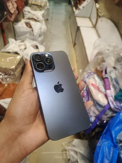 Apple iPhone 15 Pro Max with box