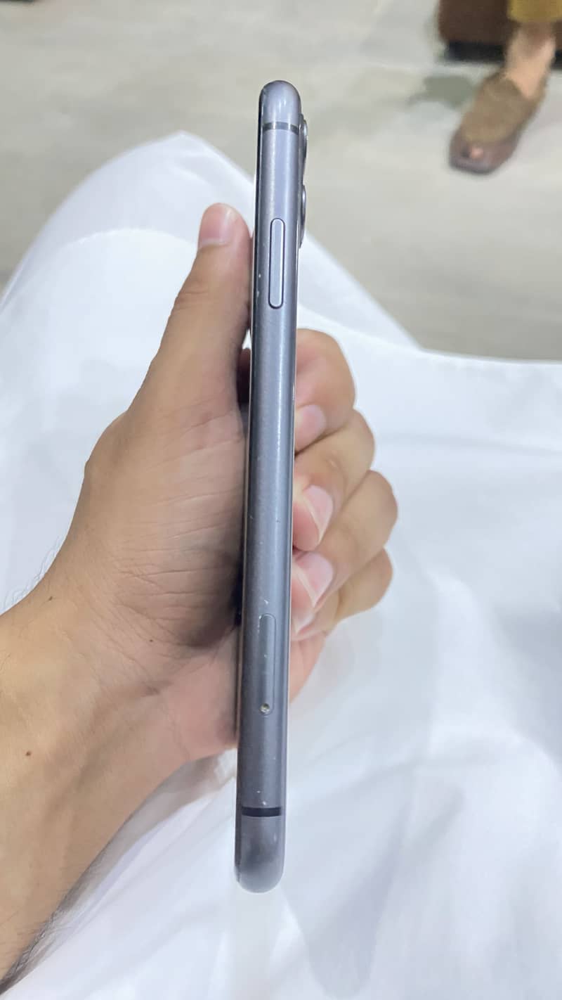 Iphone 11 4
