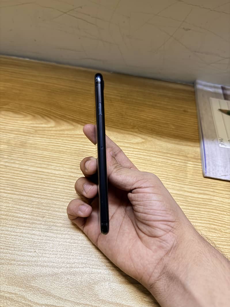 Apple iPhone SE 3
