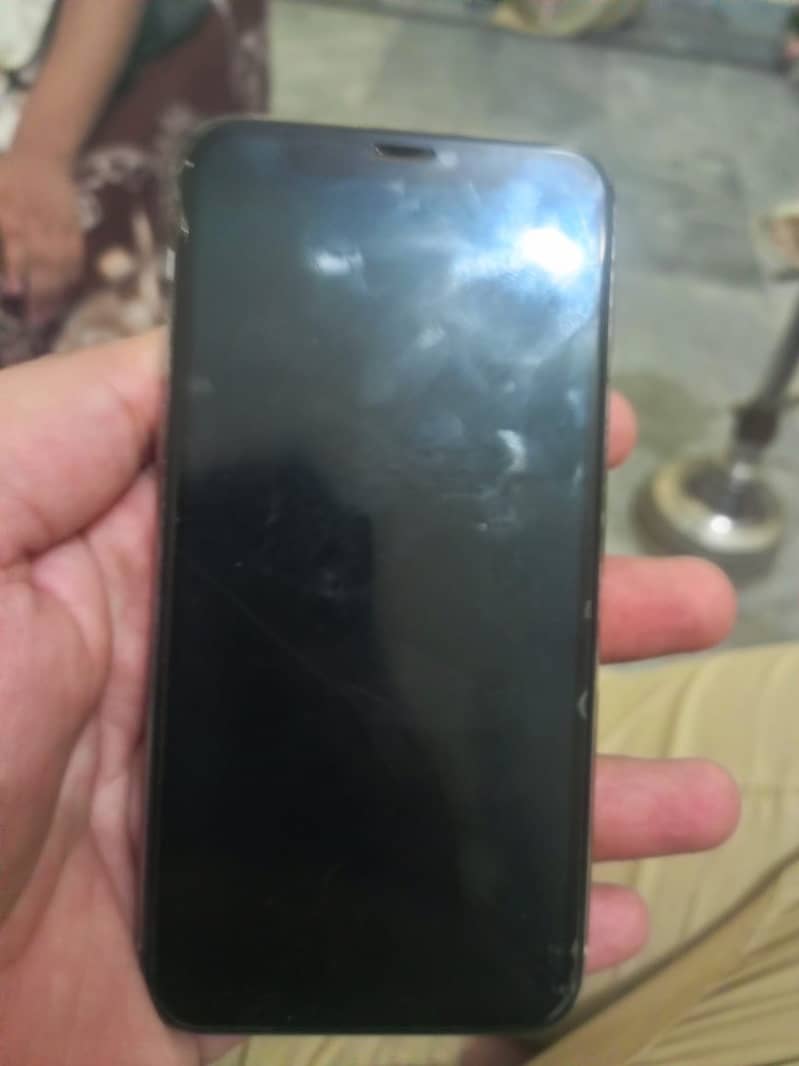 Apple iPhone 11 Pro 3