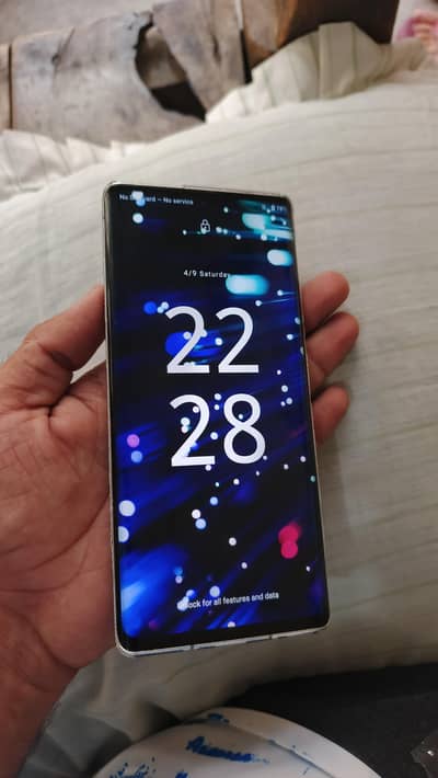 Sharp Aquos R6