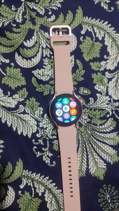 Samsung Galaxy Smart Watch 4