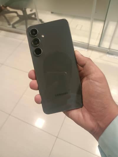 Samsung Mobile S24 FE | Graphite (Black) | Sim Locked