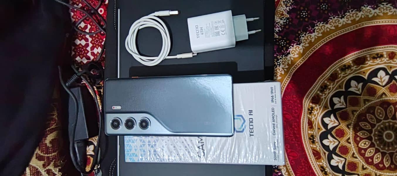 Tecno CAMON 40 Pro 2