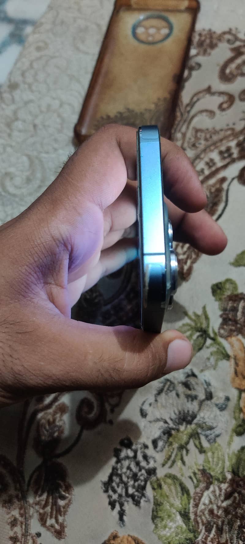 Apple iPhone 13 Pro 4