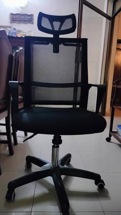 mesh revolving chair
