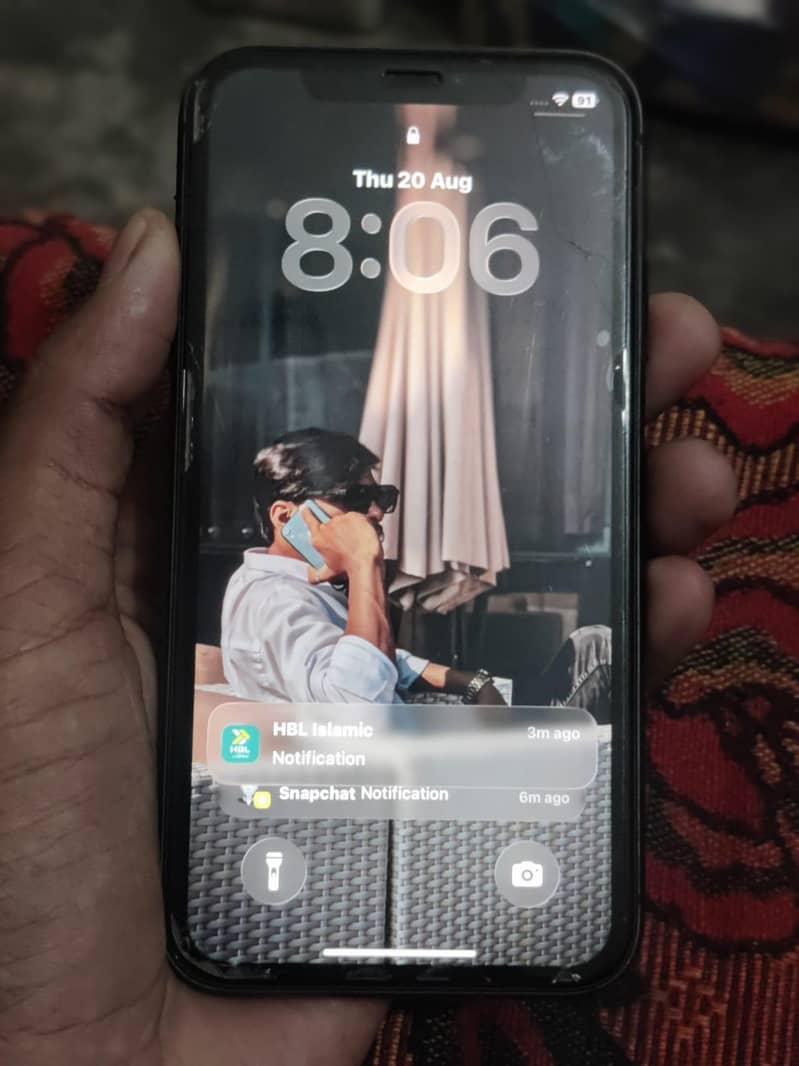 Apple iPhone 11 4
