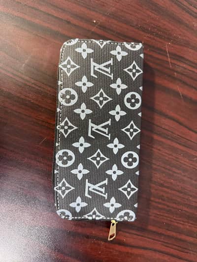 High Quality Female Wallet in LV pattern