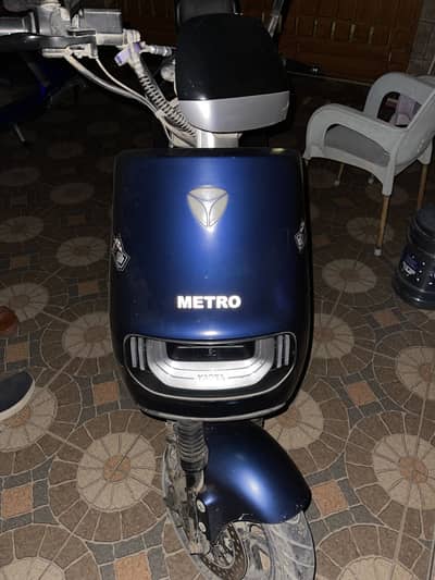 Yadea E8s pro electric scooter