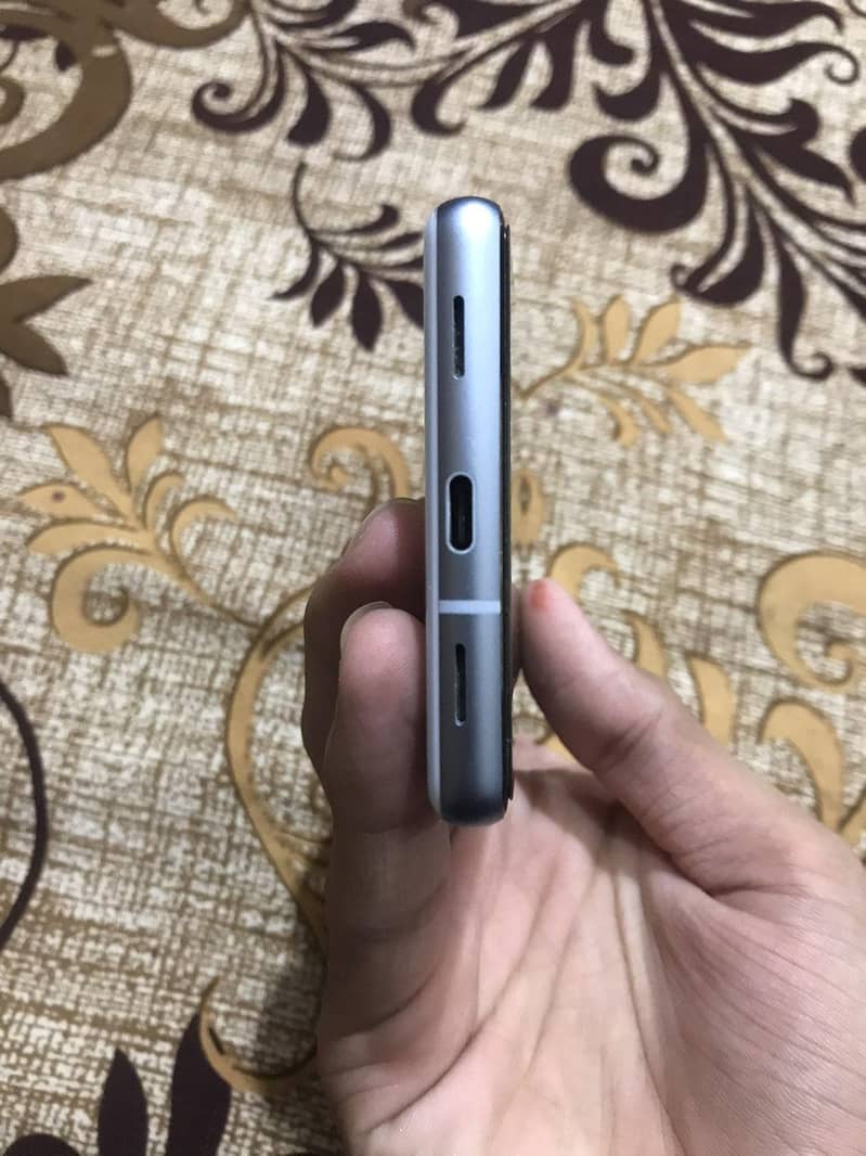 Google Pixel 7a 4