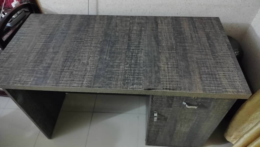 office table / study table 1