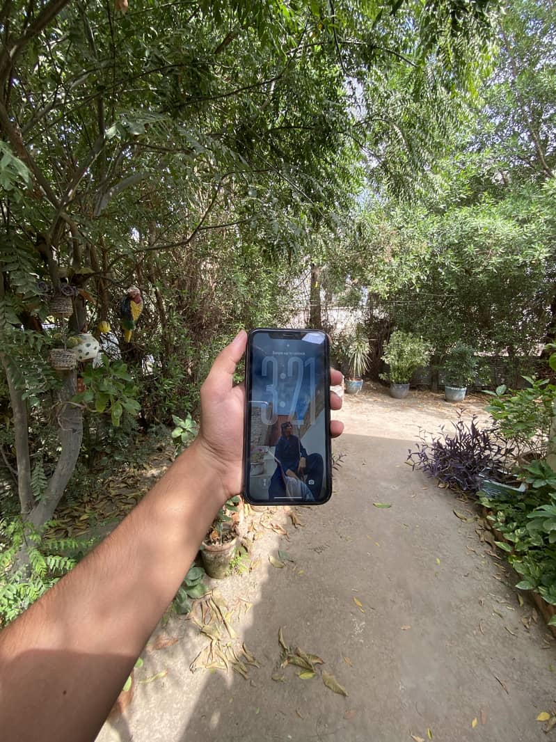 Apple iPhone 11 1