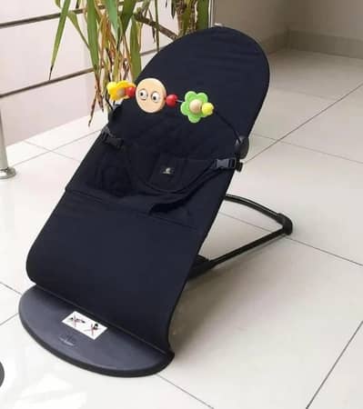 Baby Rocker, Bouncer ,New born rocking chair with toys