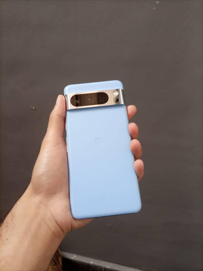 Google Pixel 8 Pro 1