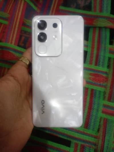 Vivo V29