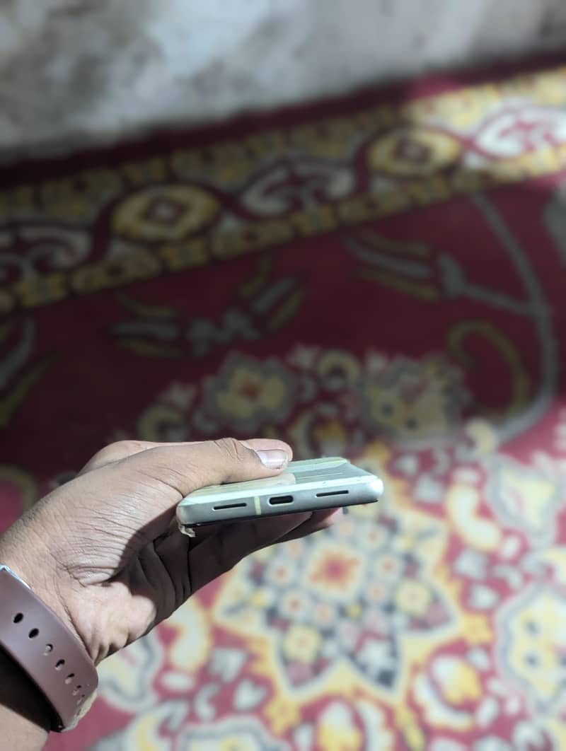 Google Pixel 7 3