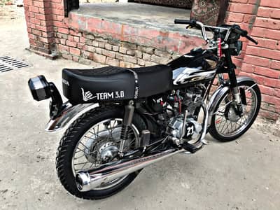 HONDA CG 125 IS UP FOR SALE NOW TT ID Hussnain. x125