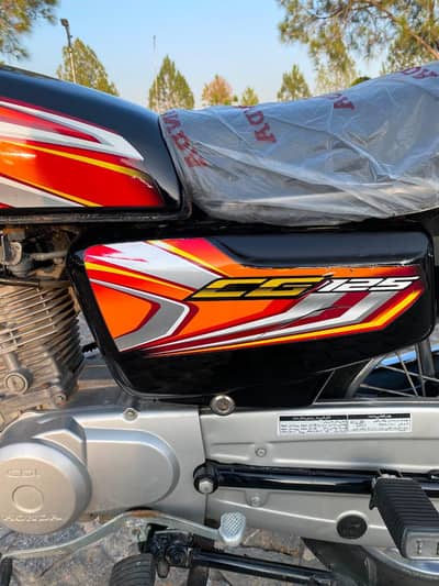 Honda bike 125 CG//0325/24/52/658/ urgent for sale model 2022