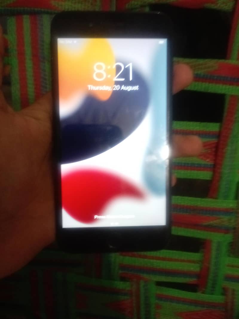 Apple iPhone 7 1