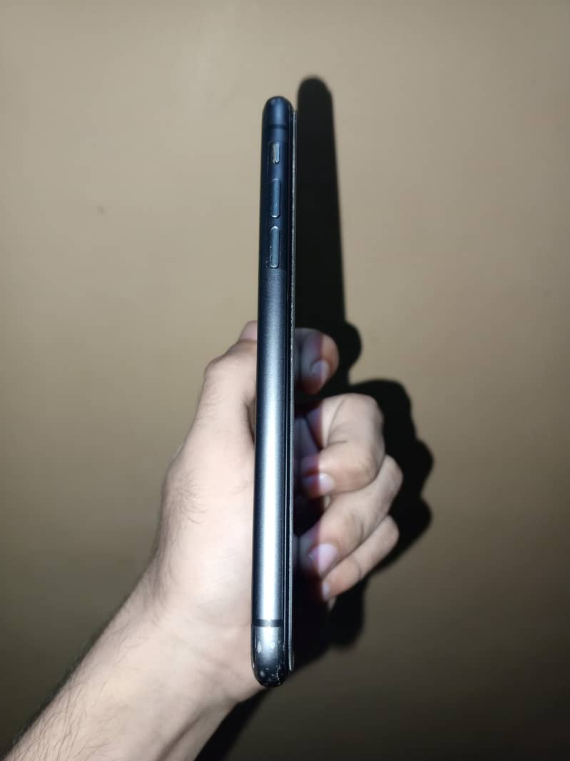 Apple iPhone 11 2