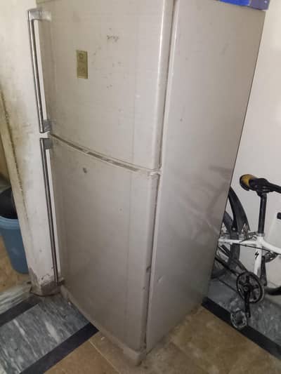 Dawlance refrigerator gas ka masla