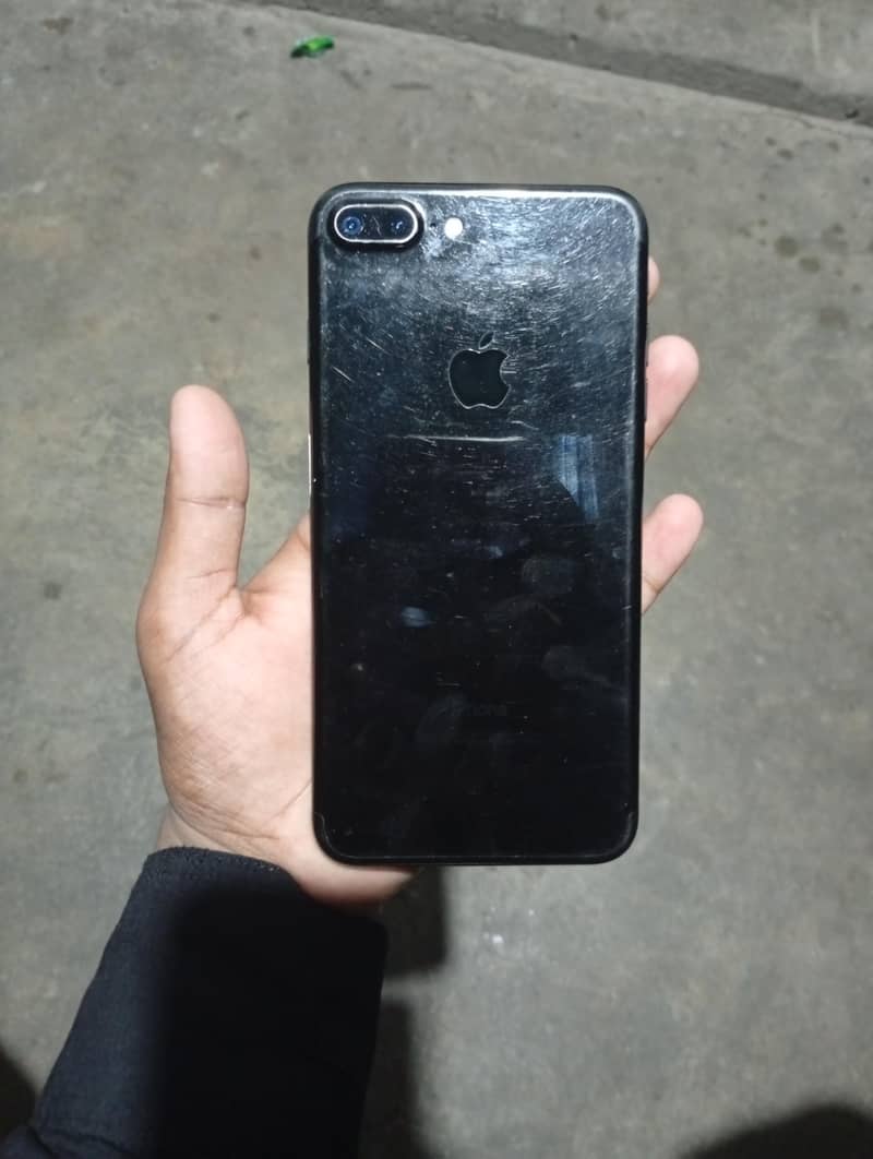 Apple iPhone 7 Plus 0