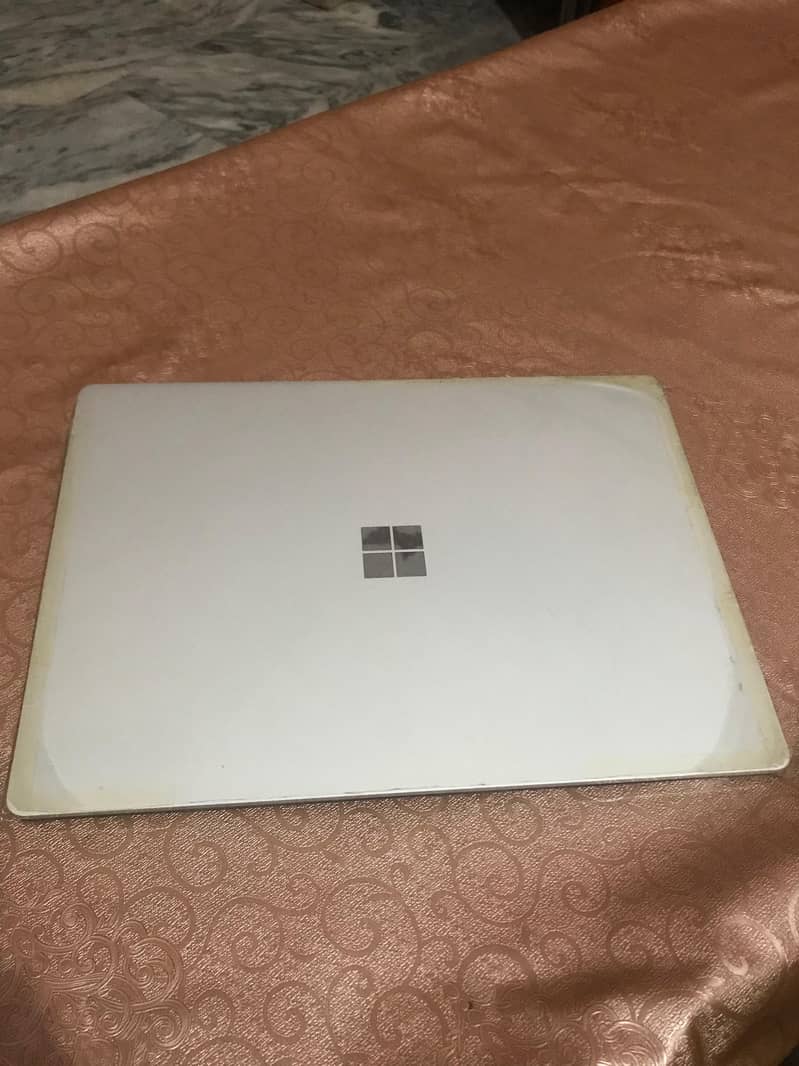 Microsoft Surface Laptop 2 0
