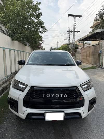 Toyota Revo 2020