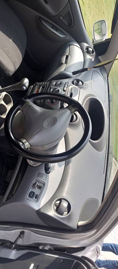 Toyota Vitz 1999
