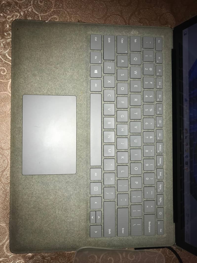 Microsoft Surface Laptop 2 3