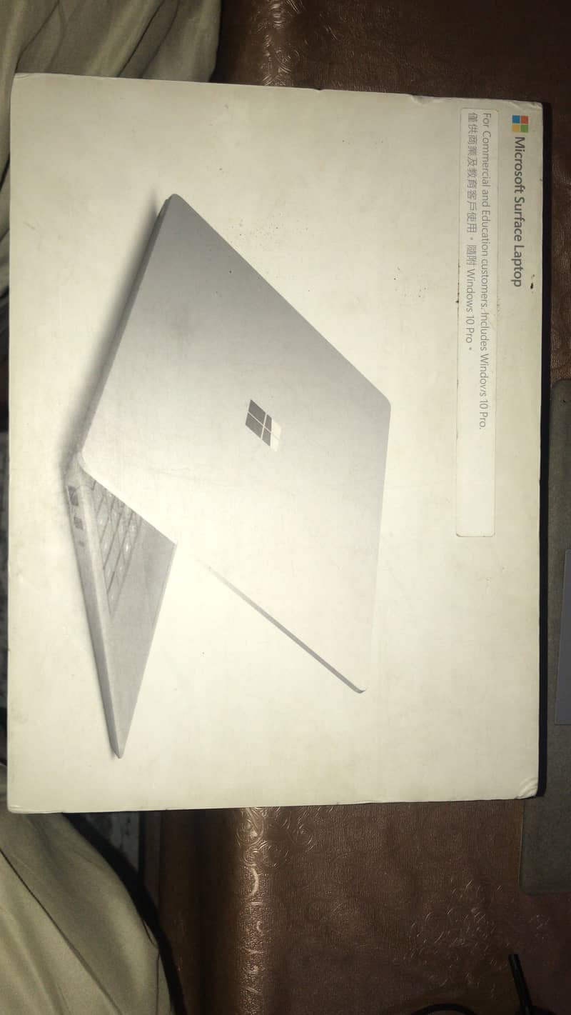 Microsoft Surface Laptop 2 4