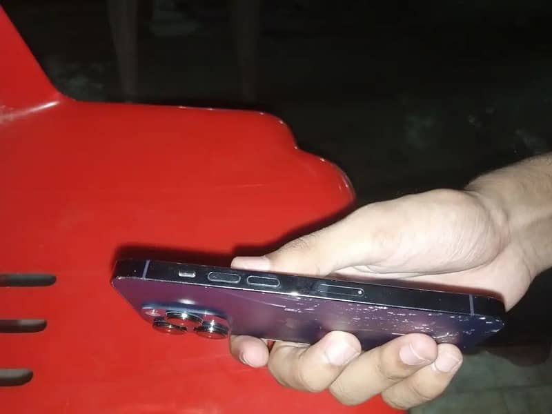 Apple iPhone 14 Pro 2