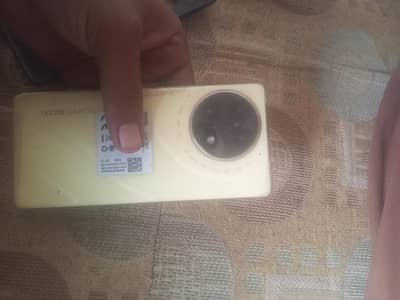 Tecno CAMON 30S