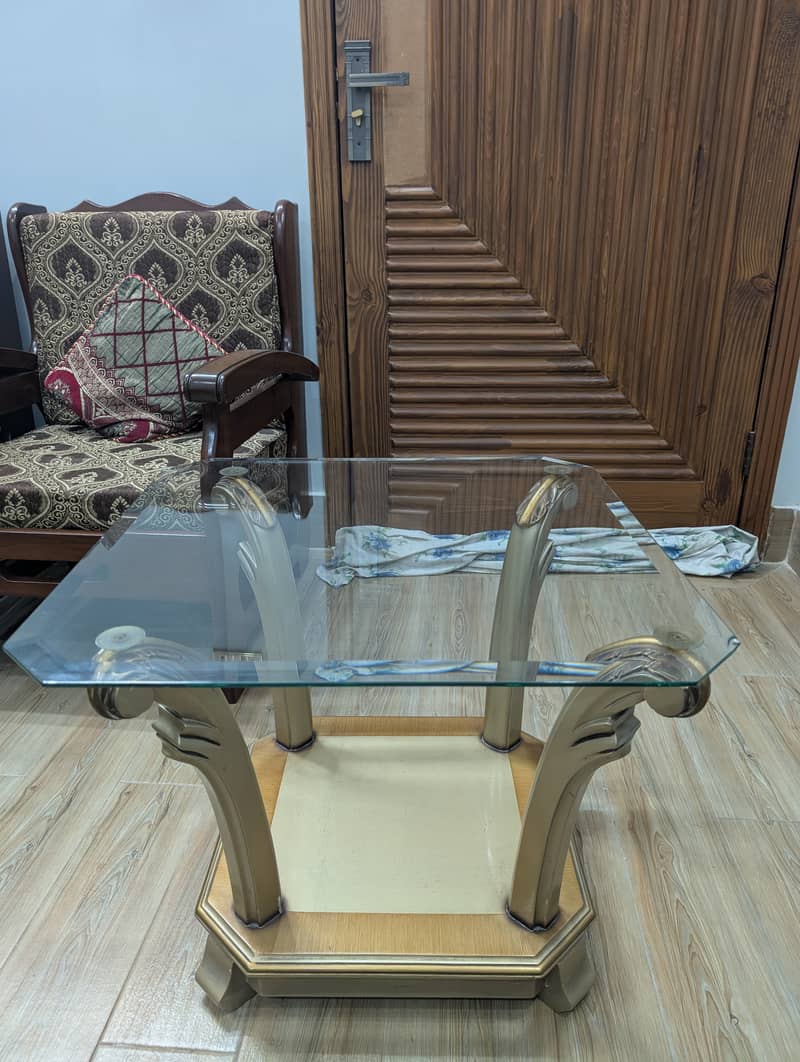 Central table and two small tables 1