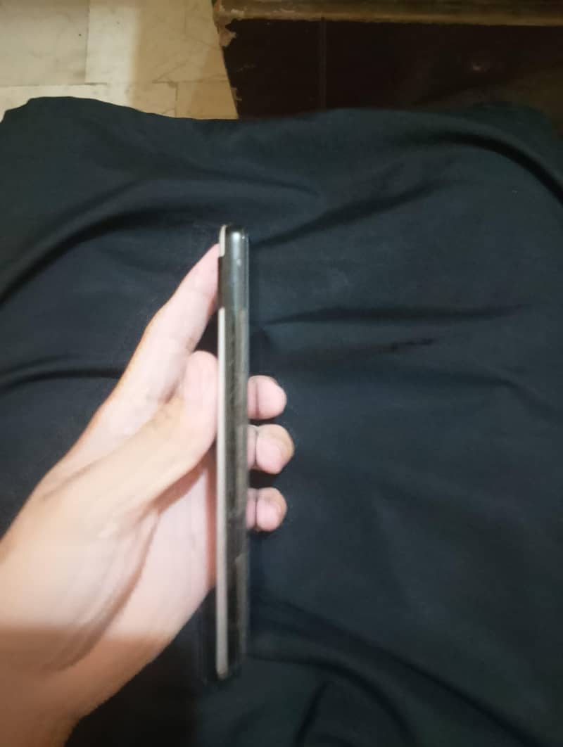 Google Pixel 6a 5