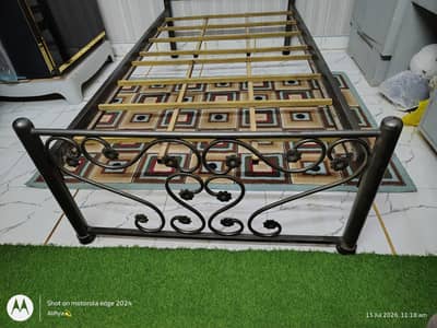 iron single bed with metress