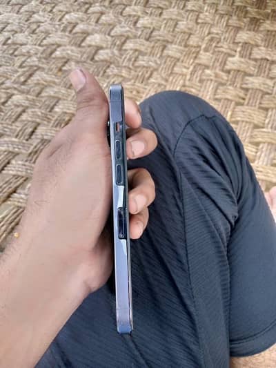iPhone 14 Pro factory unlock 128Gb BH-82 waterpack 10 by 10 condition