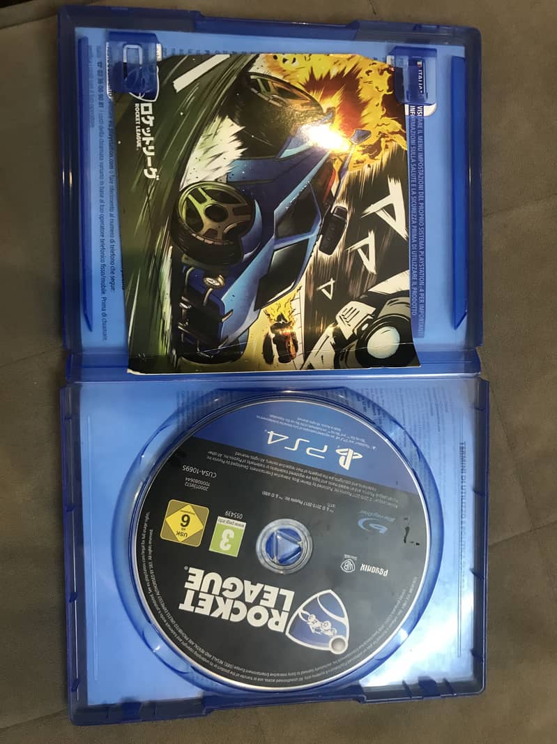 PS4 game discs 17