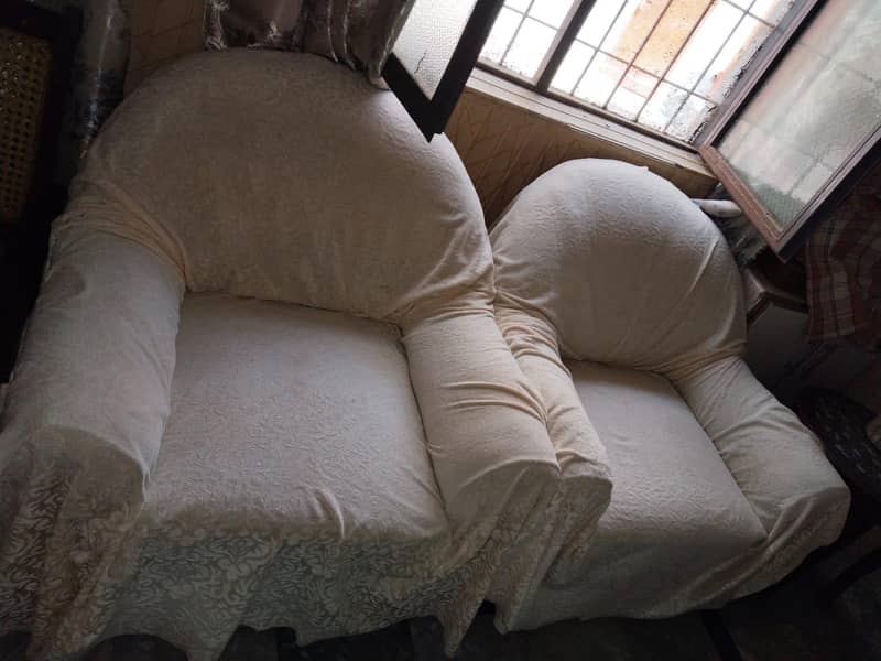 5 setar sofa 1