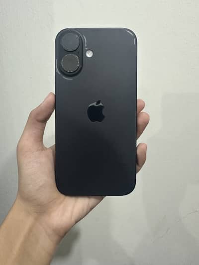 Apple iPhone 16