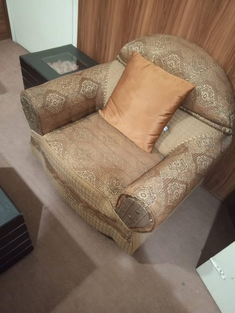 5seater sofa 0