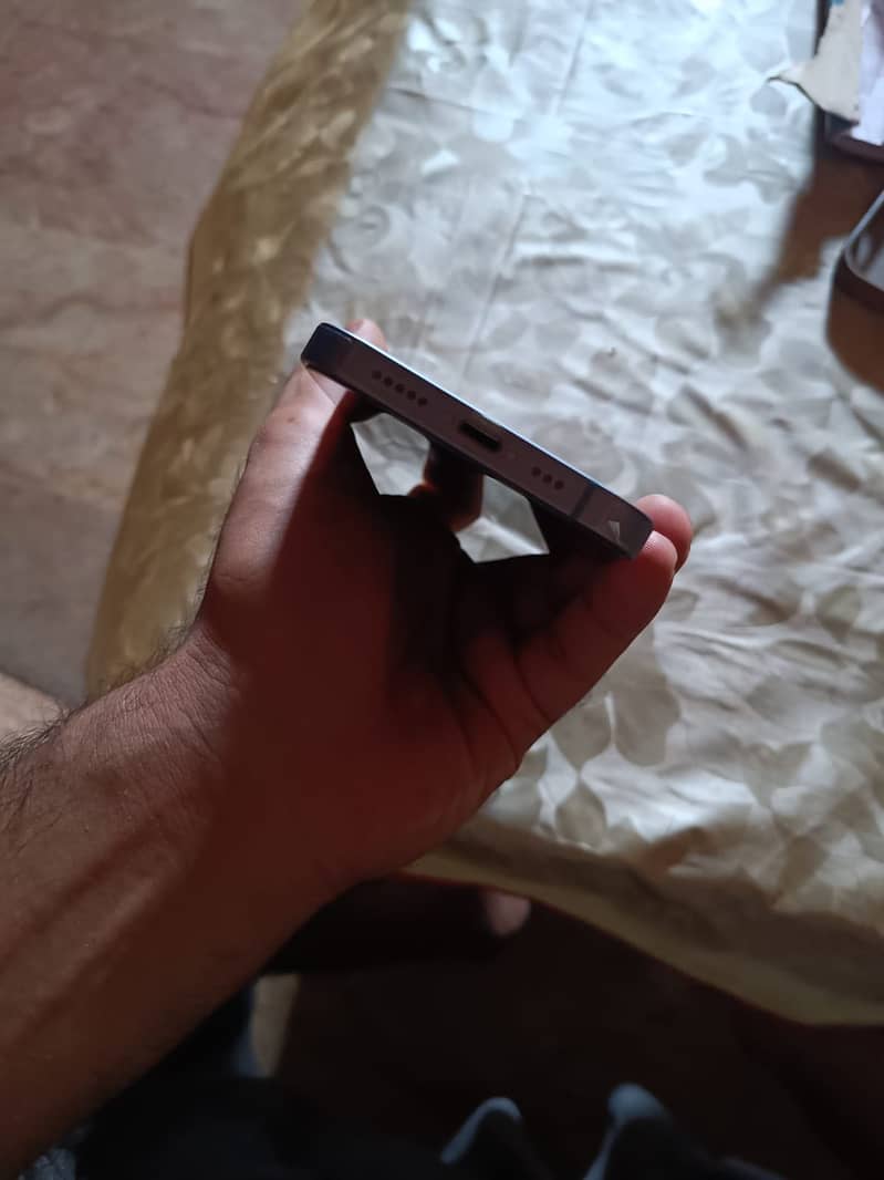 Apple iPhone 14 5