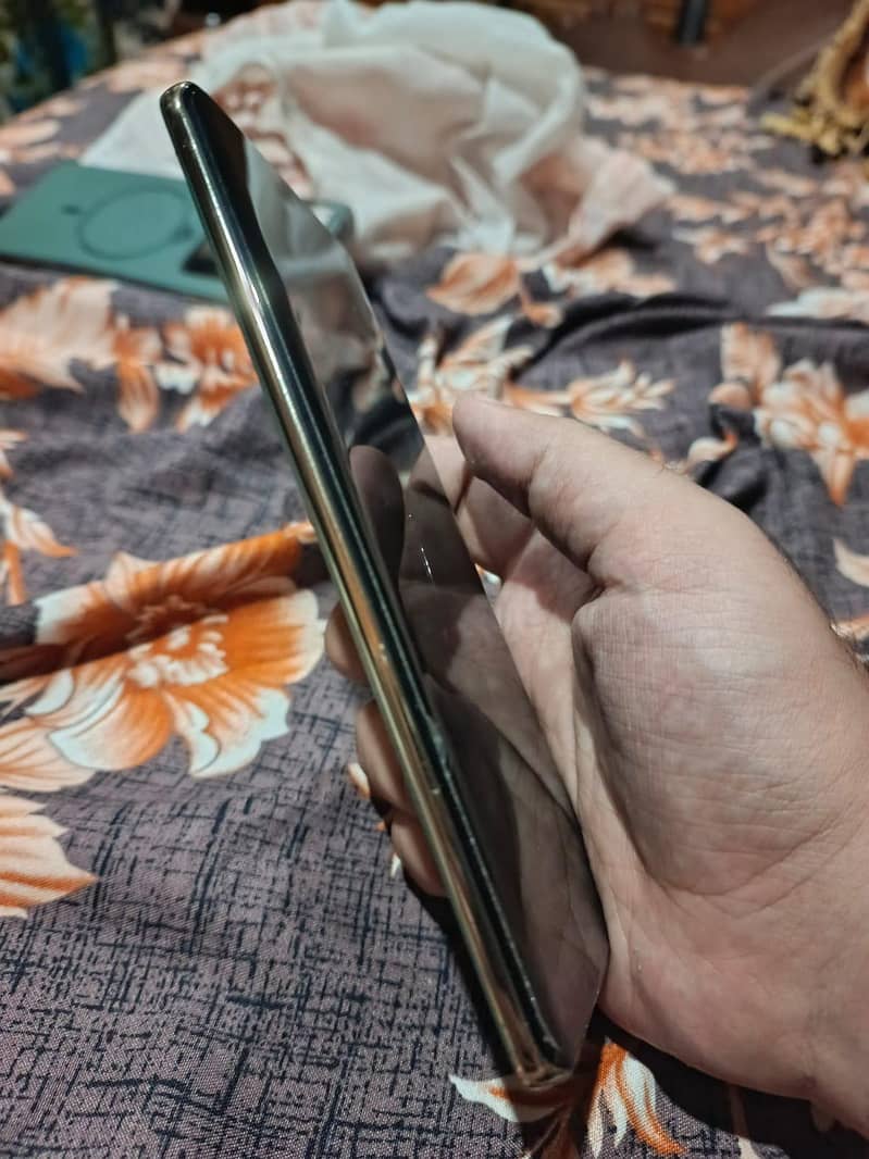 Infinix Note 40 Pro 0