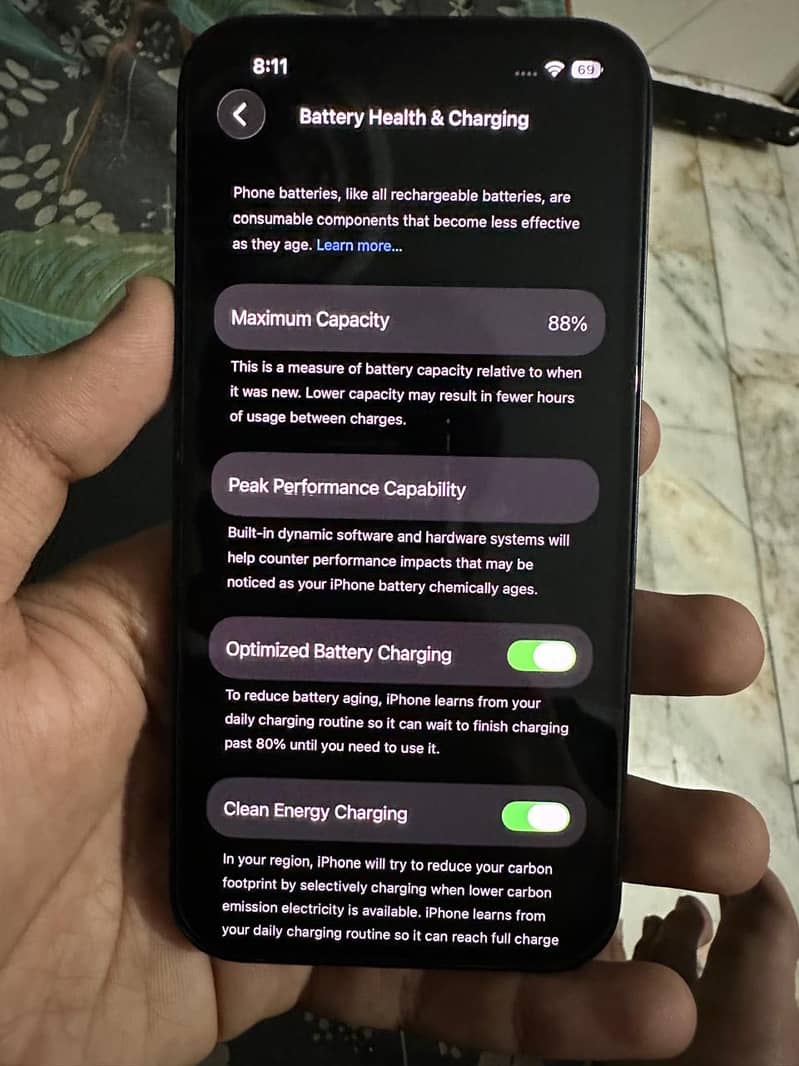 Apple iPhone 13 1