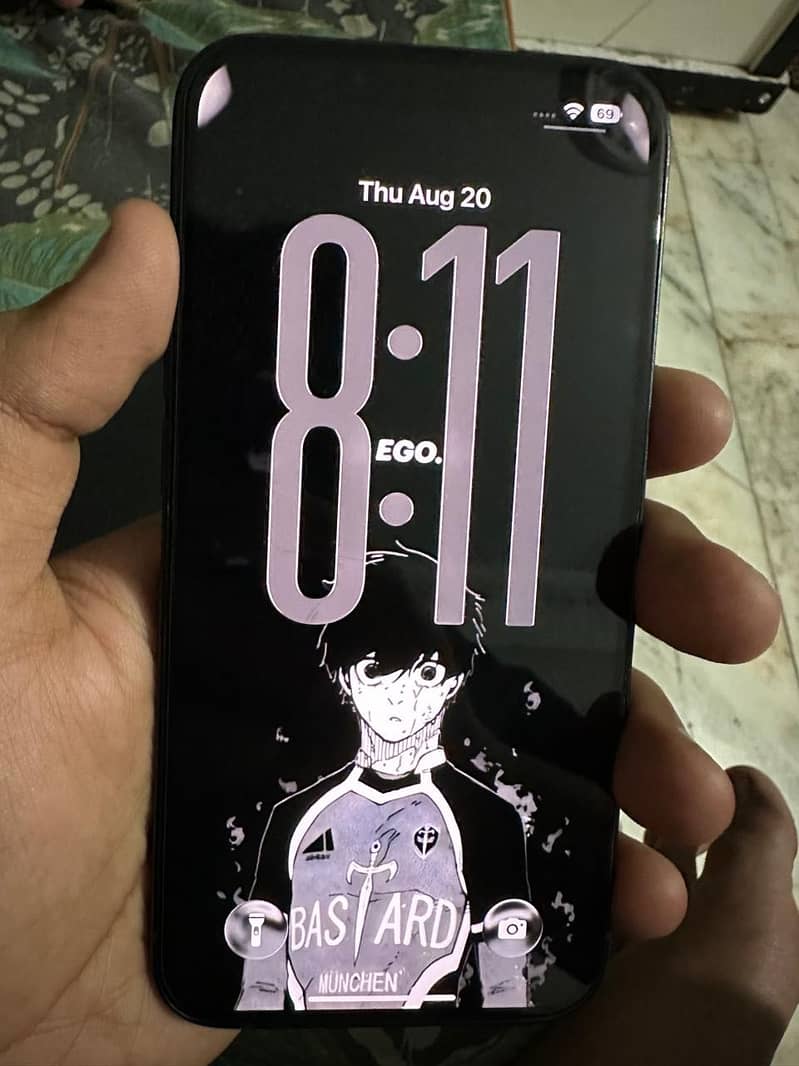 Apple iPhone 13 4