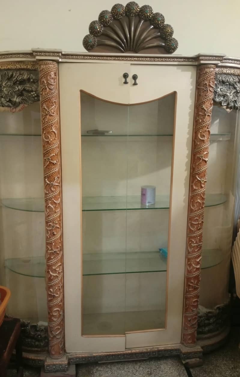 showcases 1