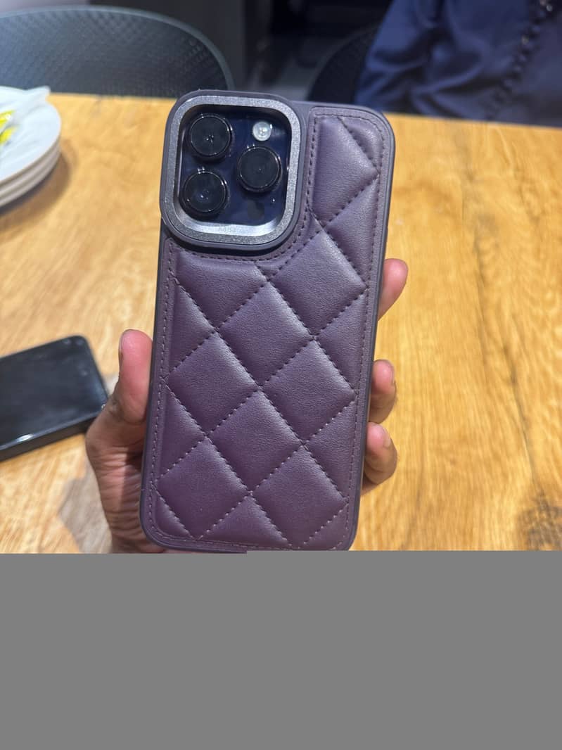 Apple iPhone 14 Pro Max 1